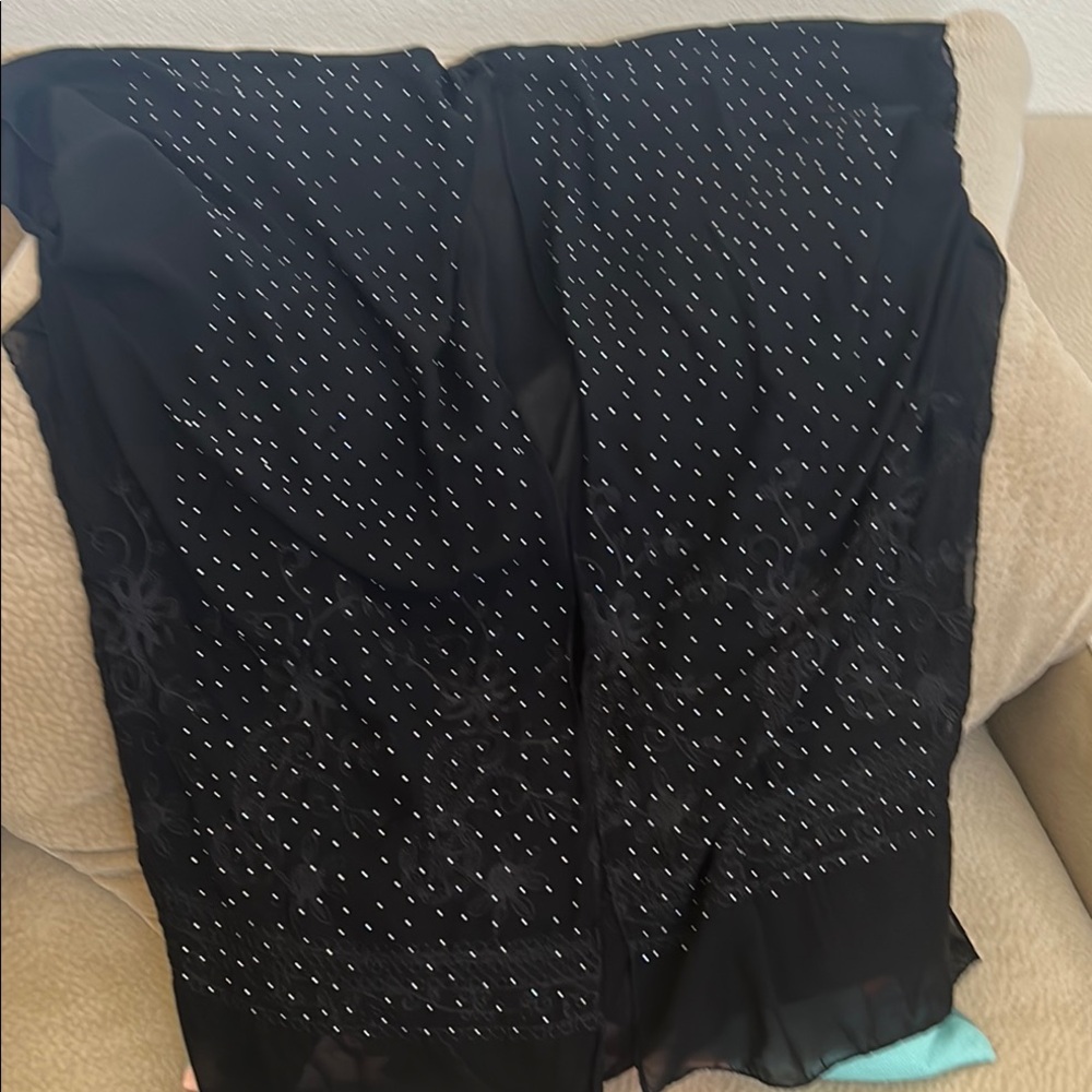 Silver studs and a beautiful laced backing Black Studded Shawl - Picture 9 of 14